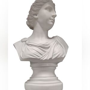 New Elegant White Female Bust Sculpture